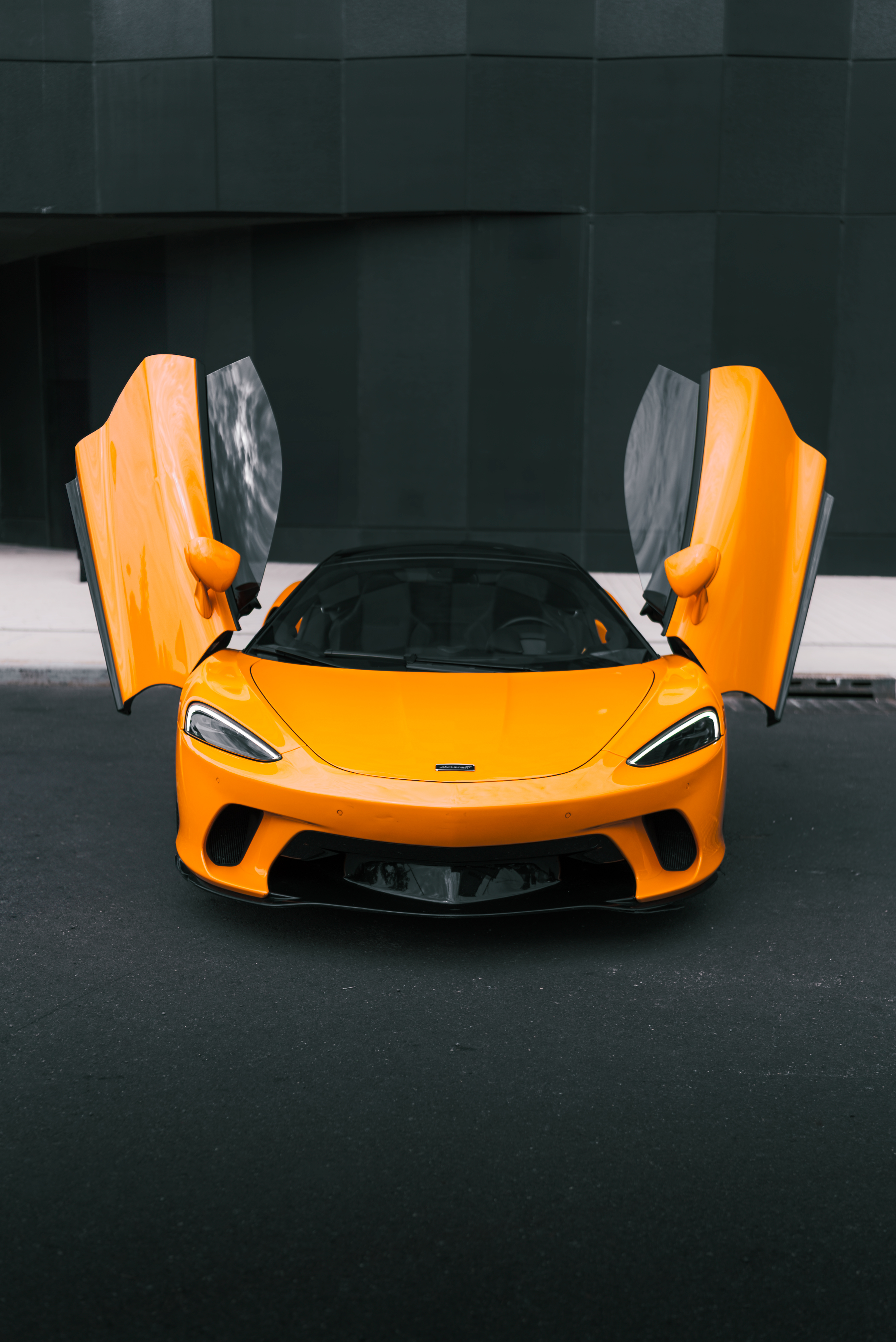 McLaren GT